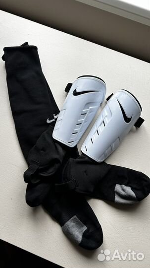 Футбольные щитки+гетры Nike