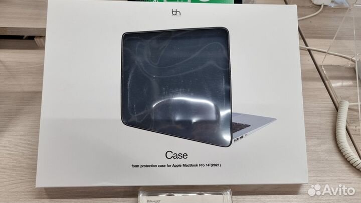 Чехол-накладка Case для MacBook Pro 14 (2021)