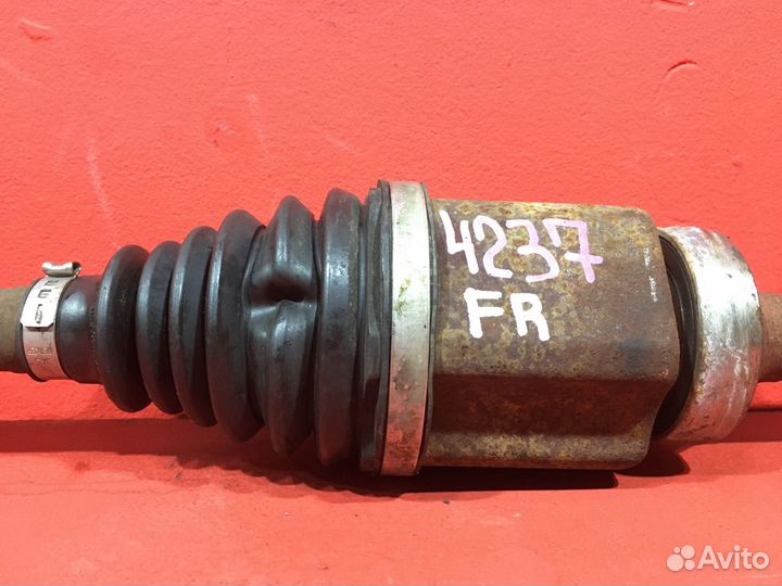 Привод передний правый Land Rover Range Rover