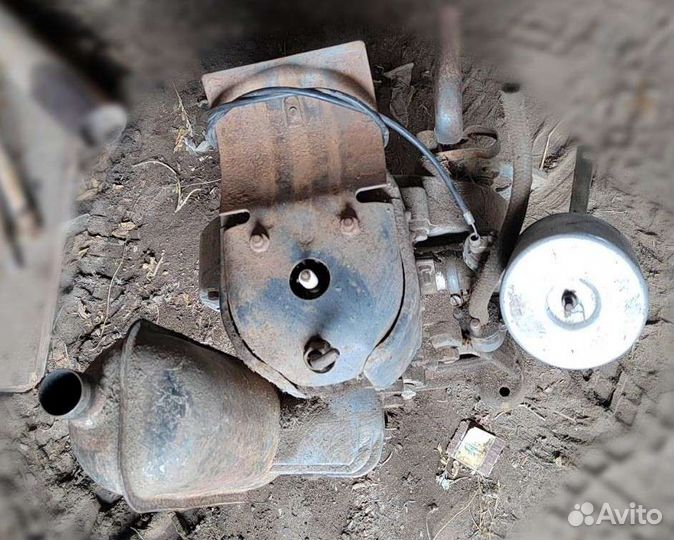 Двигатель бензиновый