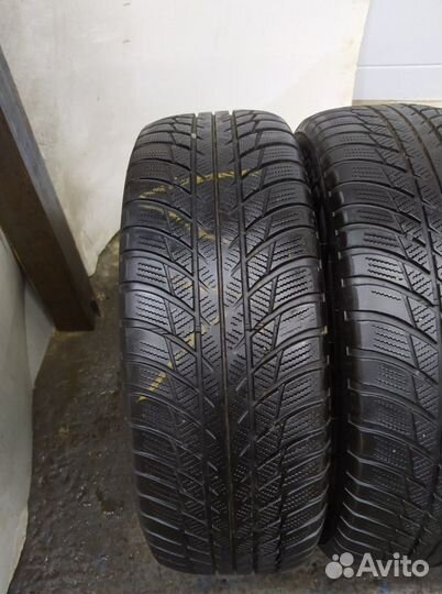 Bridgestone Blizzak LM-001 205/60 R16 98W