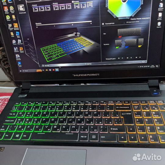 Игровой ноутбук thunderobot st.pro