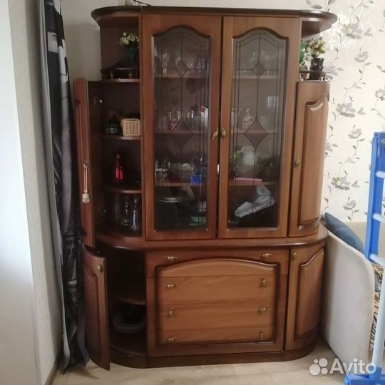 Буфеты и серванты бу