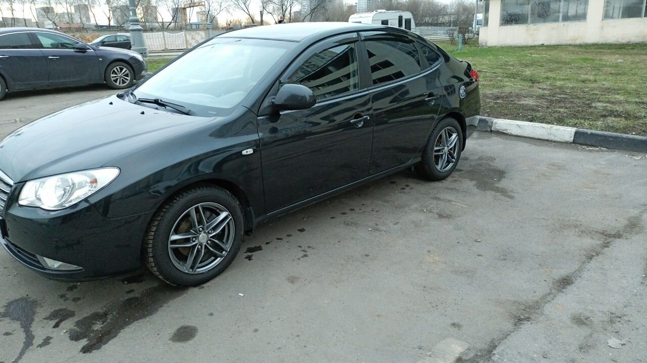 Hyundai Elantra: фото владельца