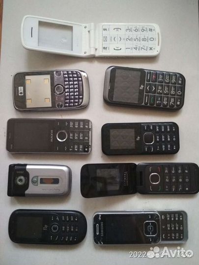 Мобильные телефоны кнопочные б/у