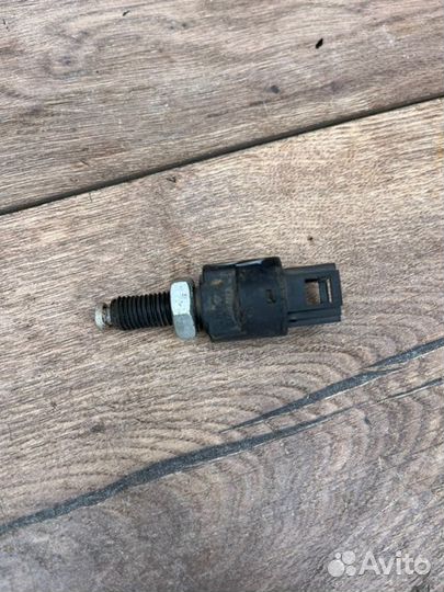 Лягушка педали тормоза Лада Гранта 2014