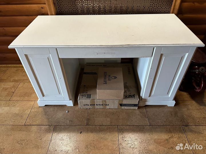 Письменный стол IKEA