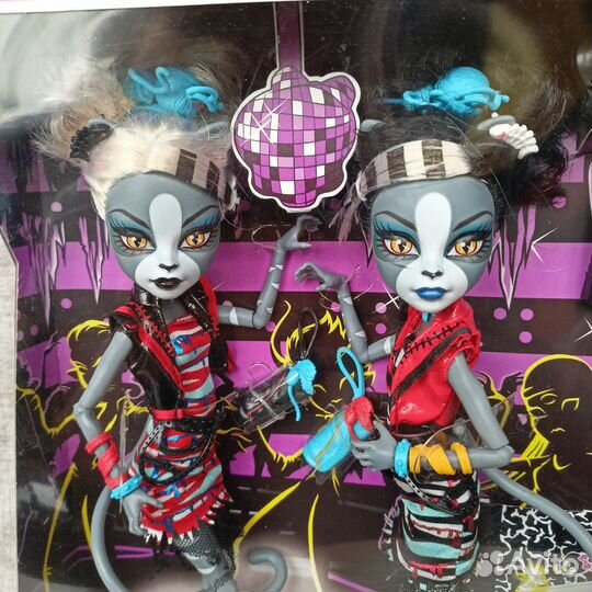 Куклы Монстер Хай Пурсифона и Мяулодия Зомби Шейк