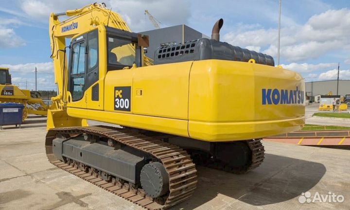 Гусеничный экскаватор Komatsu PC300-8, 2011