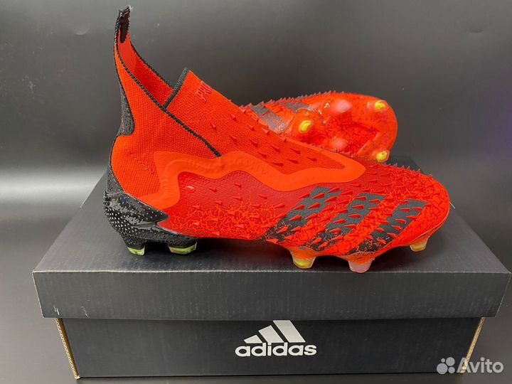 Футбольные бутсы Nike Adidas Puma