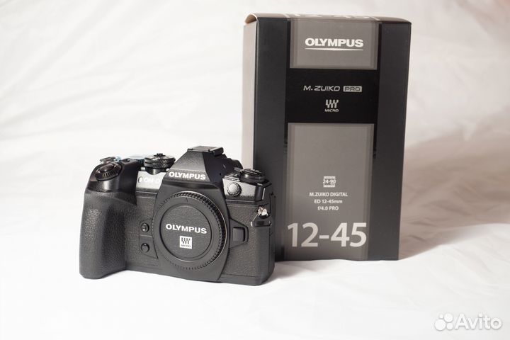 Фотоаппарат Olympus OM-D E-M1 Mark II