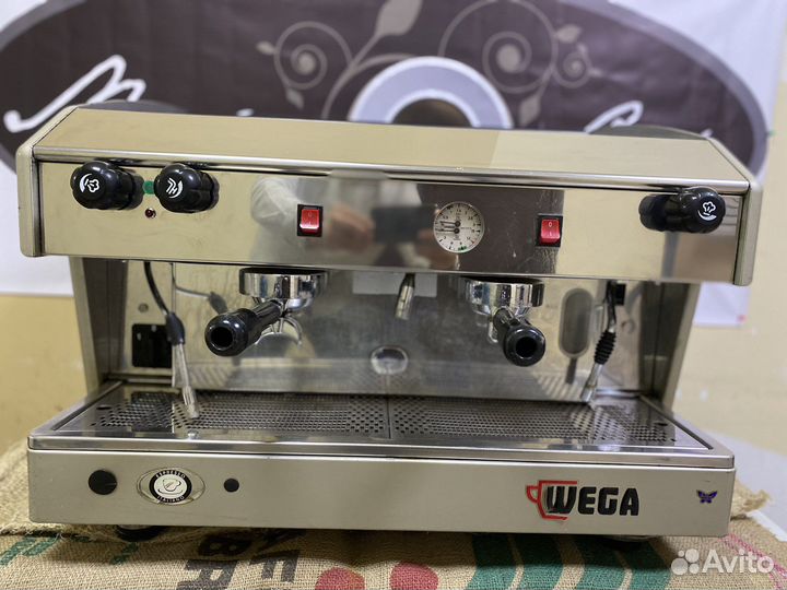 Кофемашина wega двух рожковая