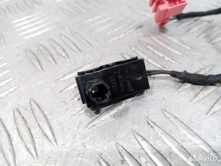 Б/У Фонарь подсветки салона#001