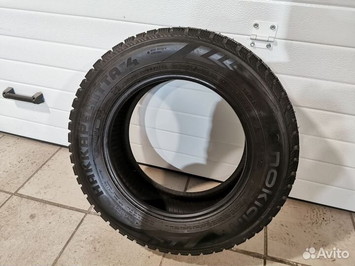 Nokian Tyres Hakkapeliitta 4 205/65 R15 94T