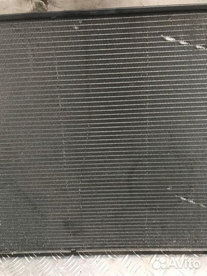 Радиатор охлаждения Volkswagen Jetta V