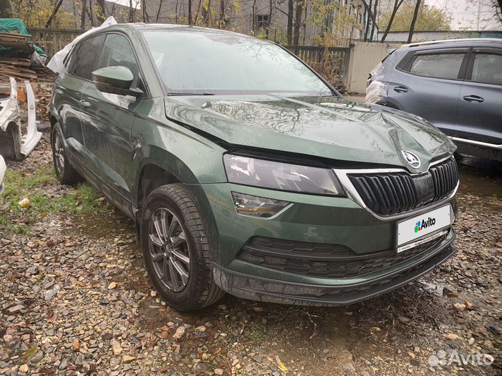 Skoda Karoq 1.4 AT, 2021, битый, 20 000 км