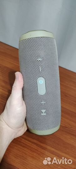 Колонка jbl charge 3