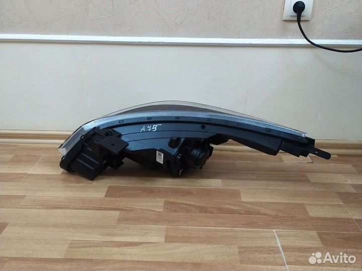 Kia Rio 4 Фара правая 2020