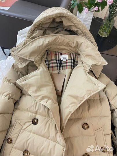 Burberry пуховик женский