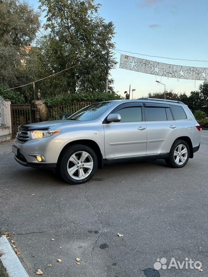 Toyota Highlander 3.5 AT, 2011, 174 750 км