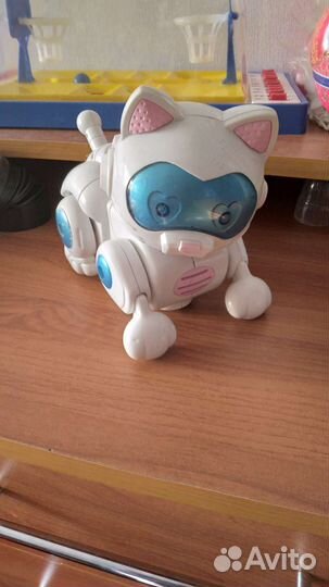 Неваляшка, юла, кот и повар