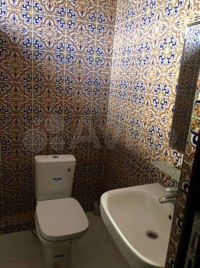 Комната 23 м² в 2-к., 2/2 эт.