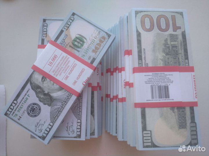 Сувенирная бумага в виде 100 долларов