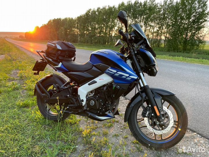 Bajaj pulsar ns 200