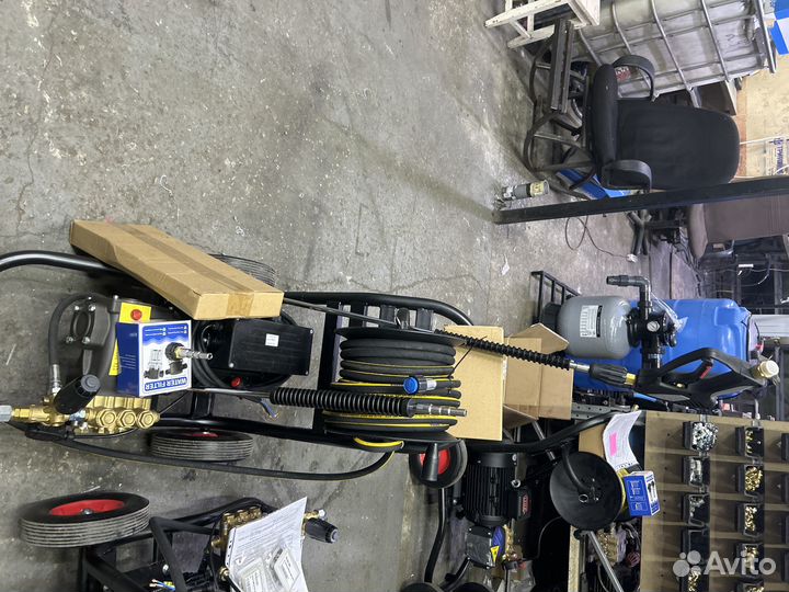 Аппарат высокого давления - 200-256 бар FA744