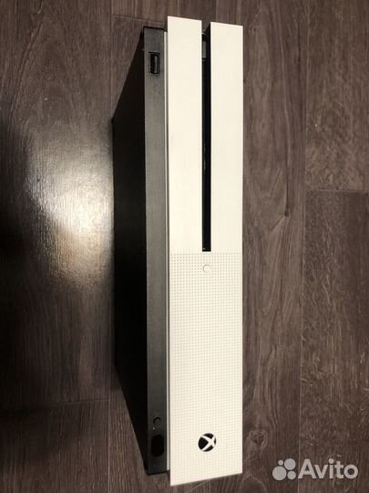 Xbox one s 1tb с дисководом