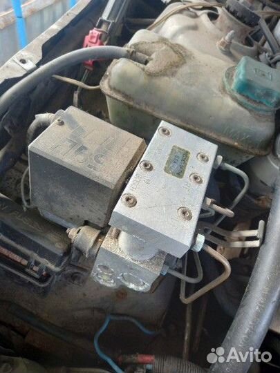 Volvo 960 блок абс