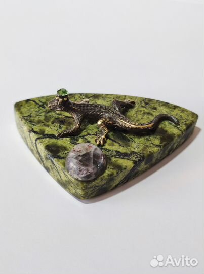 Сувениры из натурального уральского камня