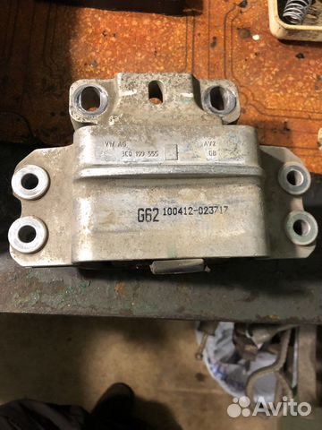 Левая подушка двигателя passat б6