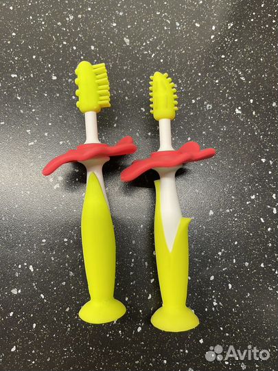 Зубная щетка прорезыватель Roxi-kids