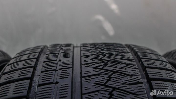 Triangle Snowlink TWT02 245/50 R18 104V