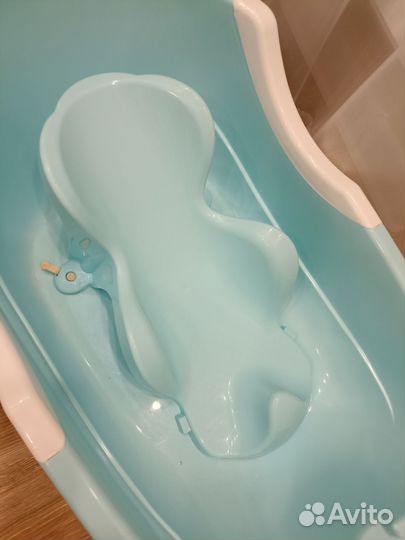 Ванночка для купания с горкой