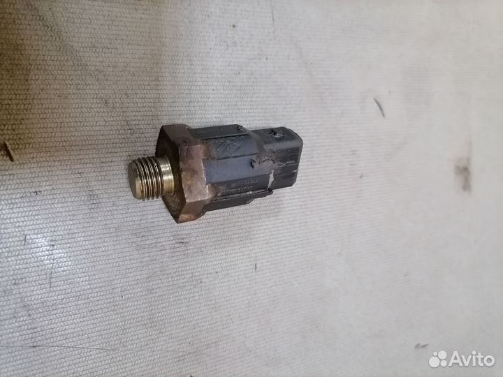 Датчик детонации Renault Logan 1,4 K7J 2005-2014