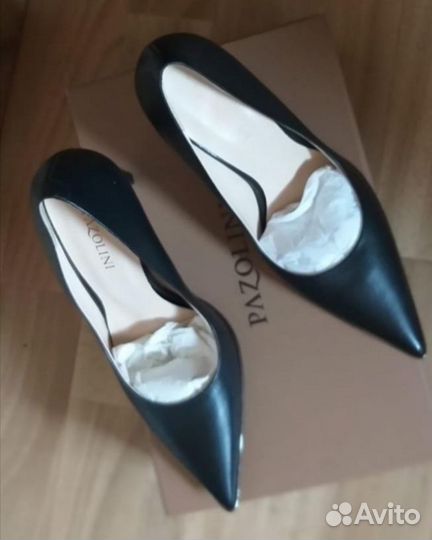 Новые туфли из натуральной кожи Carlo Pazolini