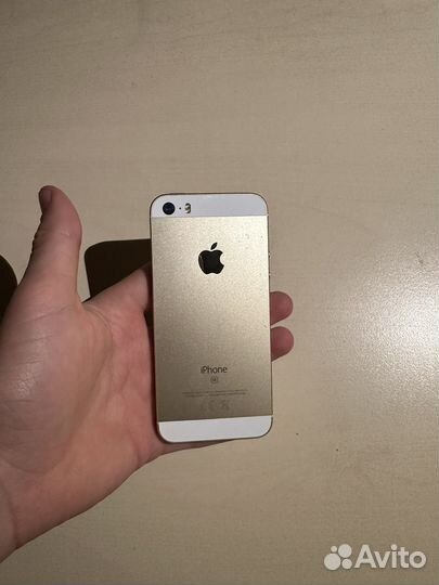 iPhone SE, 32 ГБ