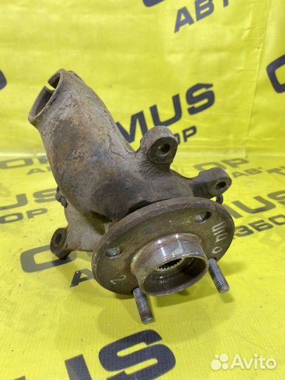 Кулак поворотный передний правый Ford Mondeo 1.8