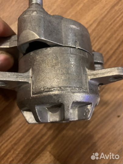 Натяжитель ремня mercedes m111