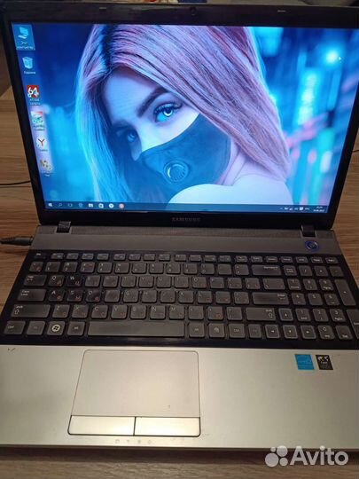 Samsung np300 Pentium/6gb/ssd/2 видеокарты