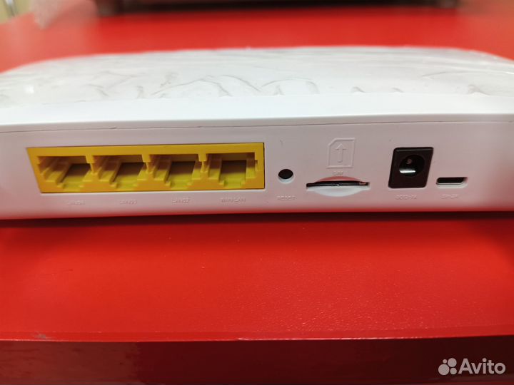 Роутер WiFi 4g LTE со слотом под сим карту