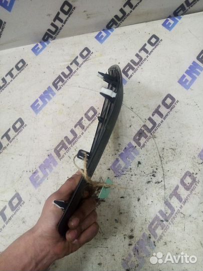 Накладка на торпедо торцевая левая Киа Сид