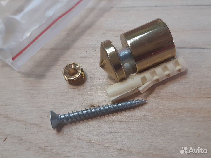 Дистанционный держатель для стекла и зеркал