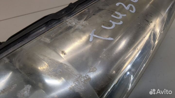 Фара (передняя) левая Peugeot 3008, 2010