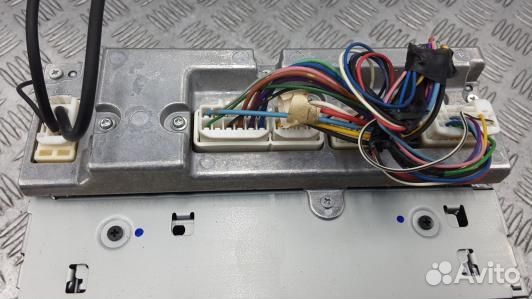 Магнитола toyota avensis T27 (ABG09I401)