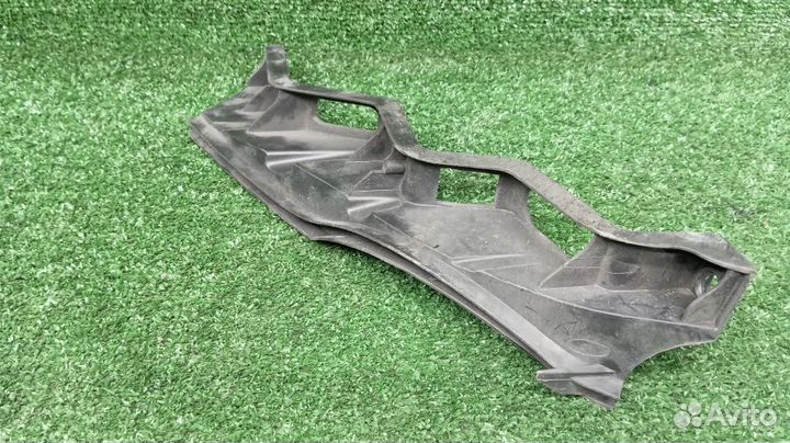 Крепление бампера Volkswagen Passat Правое Передне