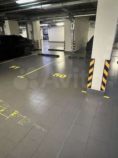 Машиноместо, 14 м²