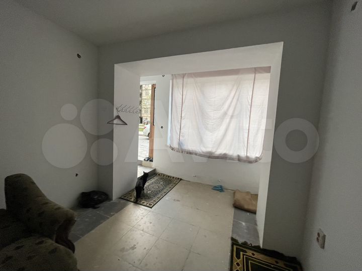 2-к. квартира, 50 м², 1/7 эт.